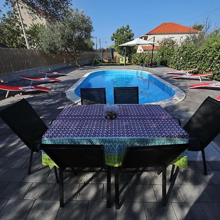 Apartment With Private Pool Сукошан Экстерьер фото