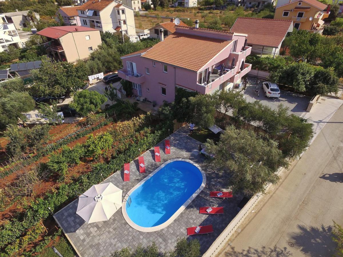 Apartment With Private Pool Сукошан Экстерьер фото